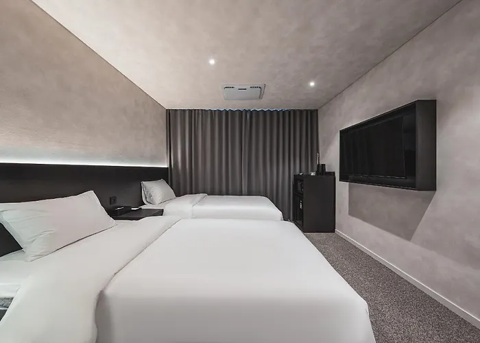 Hotel Goyoo & Homes