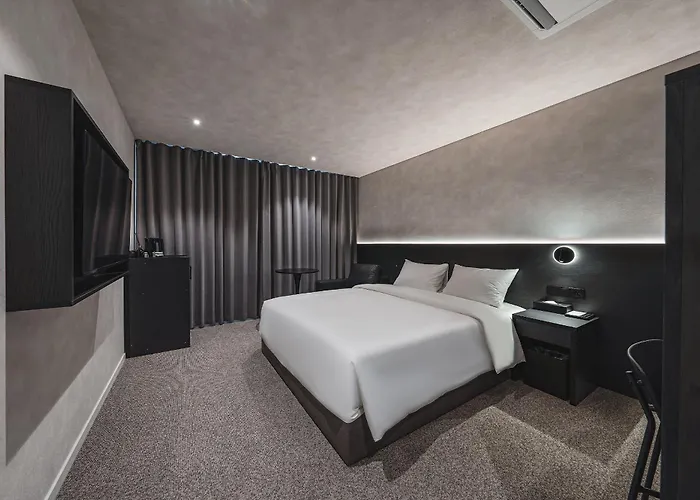 Hotel Goyoo & Homes